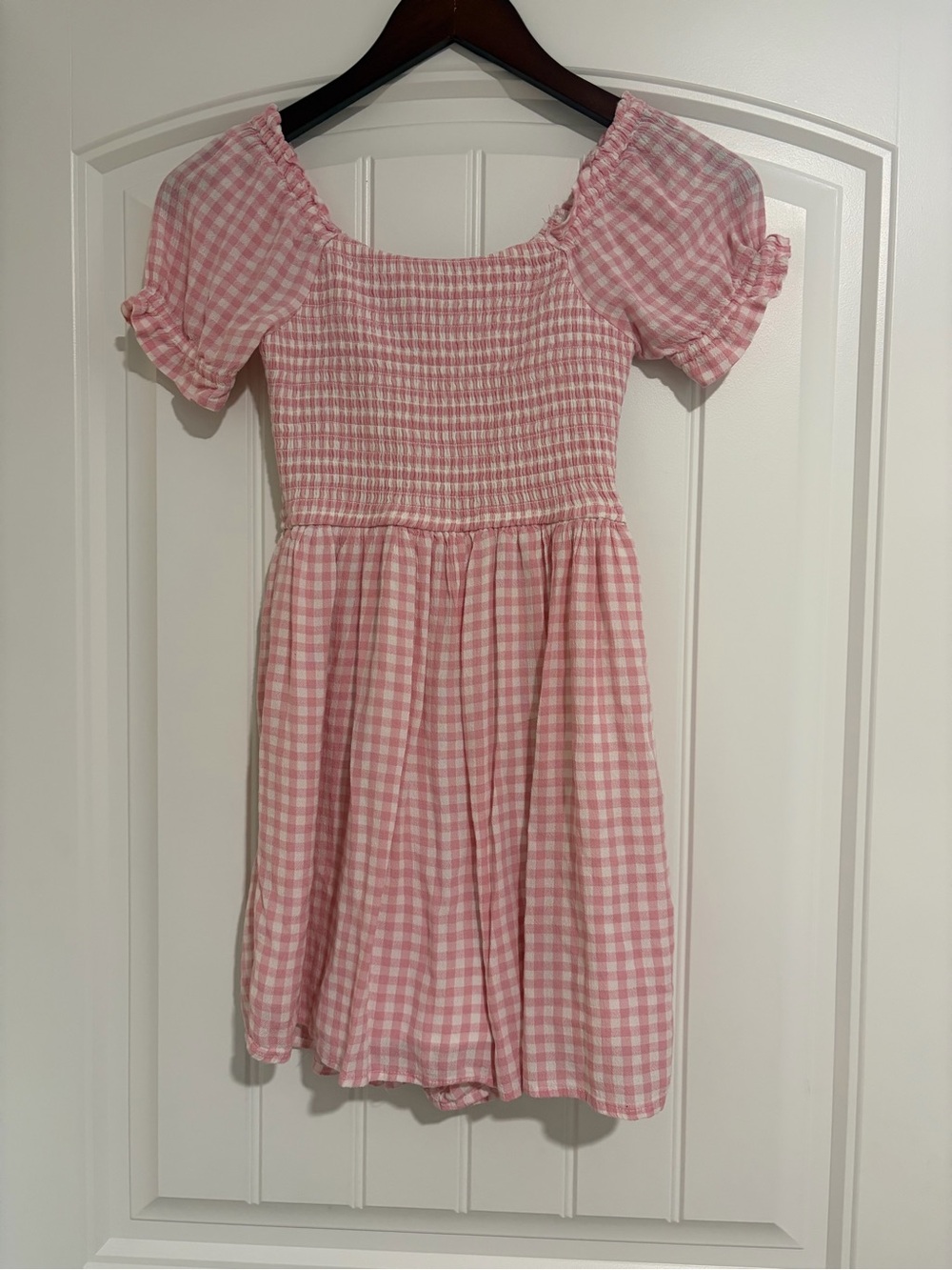 Hollister Pink Gingham Smocked Bodice Romper - Picture 2 of 3